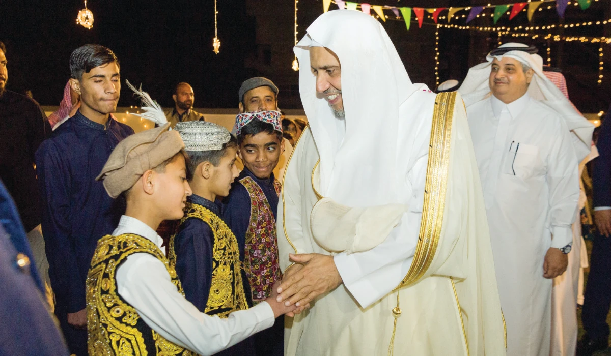 Dr. Mohammed bin Abdulkarim Al-Issa celebrated Eid with the orphans in Pakistan. (Supplied)