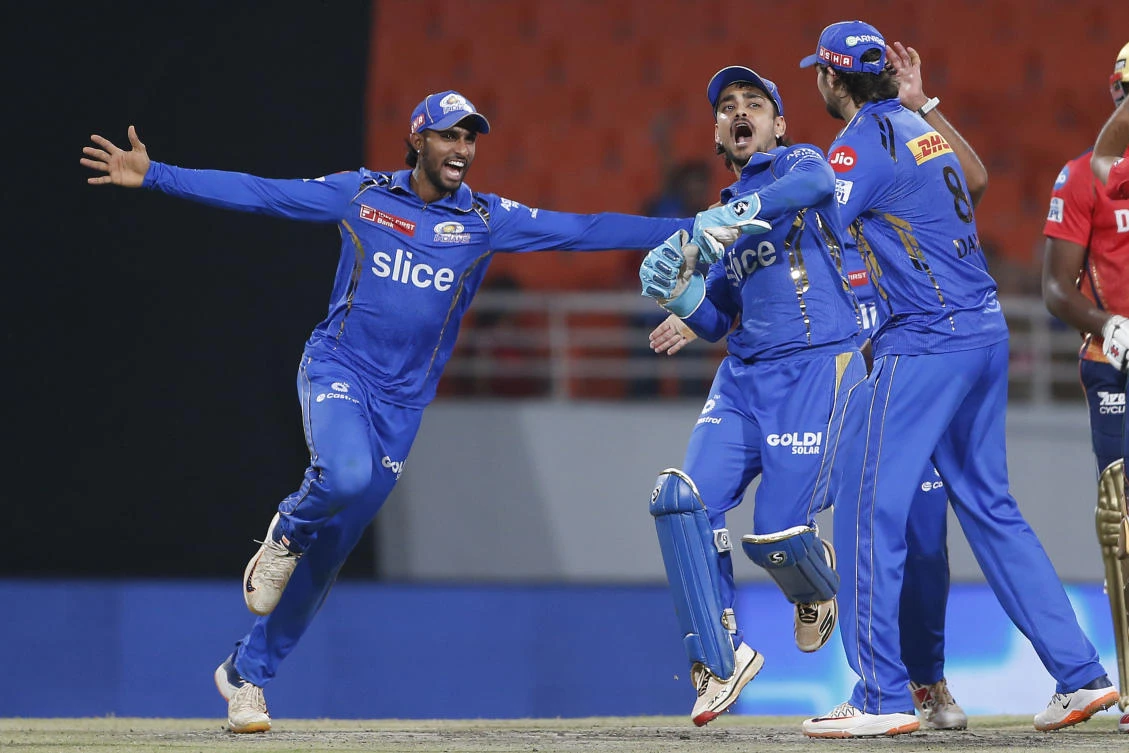 Mumbai Indians survive Ashutosh Sharma scare to beat Punjab Kings