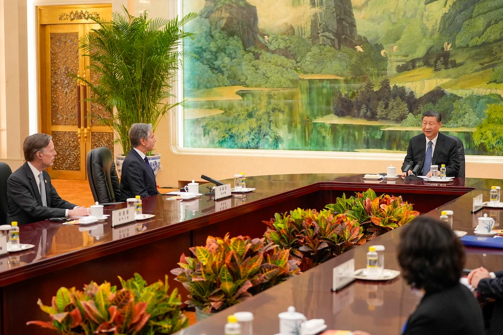 Chinese President Xi Jinping, right, holds a meeting with US Secretary of State Antony Blinken, second left, and Ambassador Nicholas Burns at the Great Hall of the People on April 26, 2024 in Beijing. (AP)