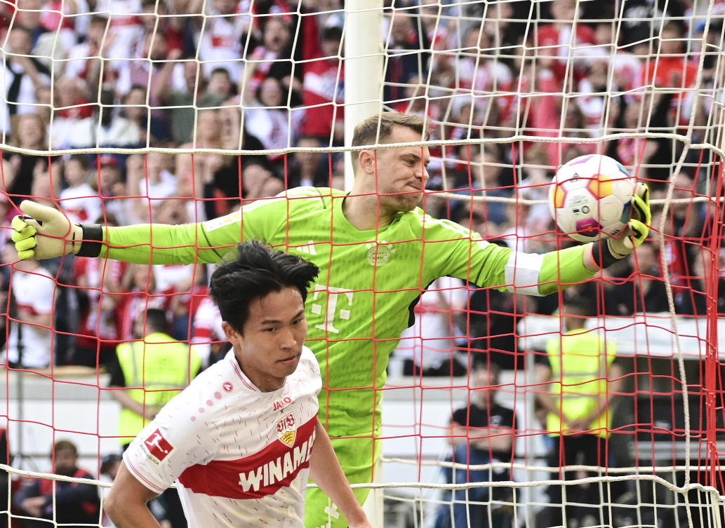 Reus begins farewell tour while Bayern stumble in Stuttgart
