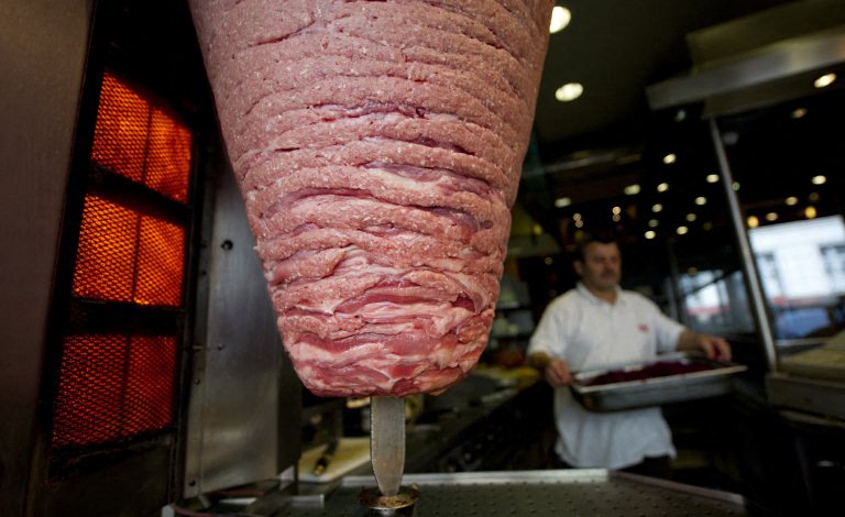 Meaty issue: German political party calls for €4.90 price cap on doner kebabs