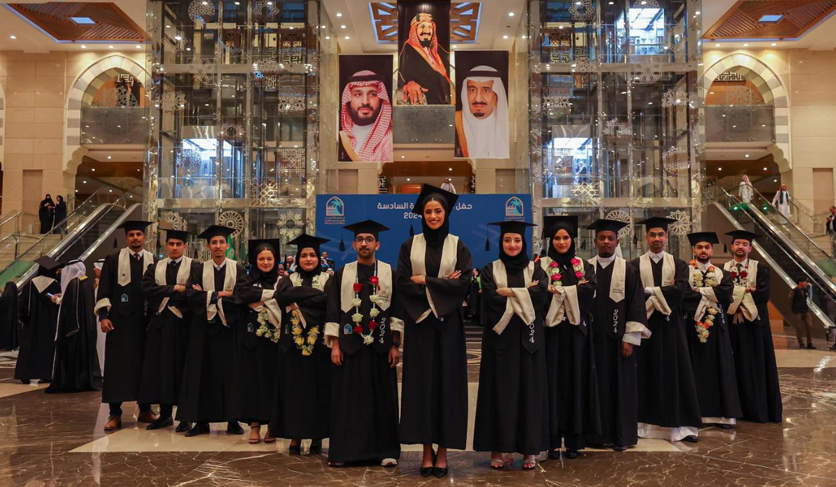 The graduation ceremony of the first batch took place at the King Salman International Convention Center in Madinah. (SPA)