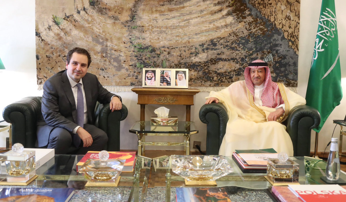 Waleed Elkhereiji holds talks with Daniel Benaim in Riyadh. (Twitter @KSAmofaEN)