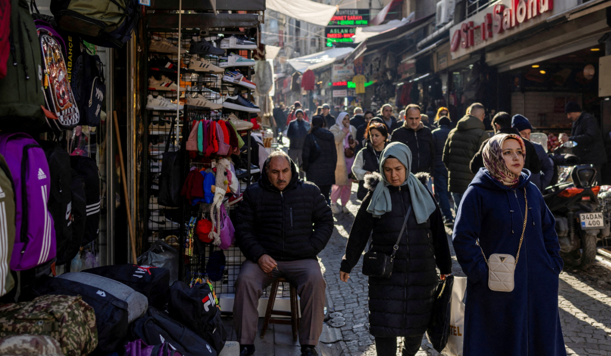People walk through a shopping street in Istanbul, Turkey. (REUTERS file photo)