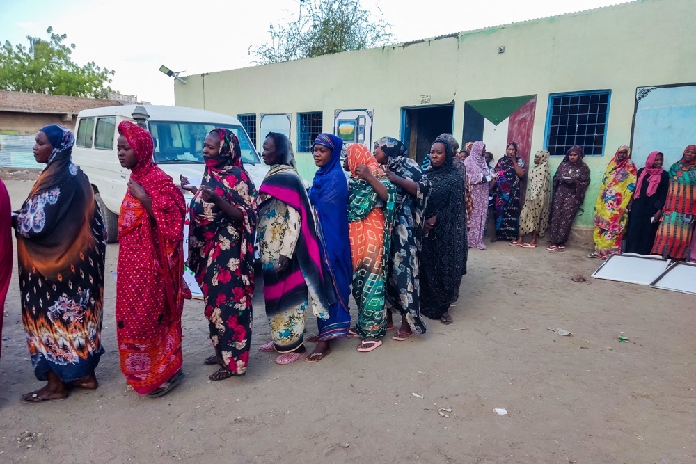 Clashes reignited between the Sudanese army and rival paramilitaries earlier this week in the key Darfur town of El-Fasher. (AFP)