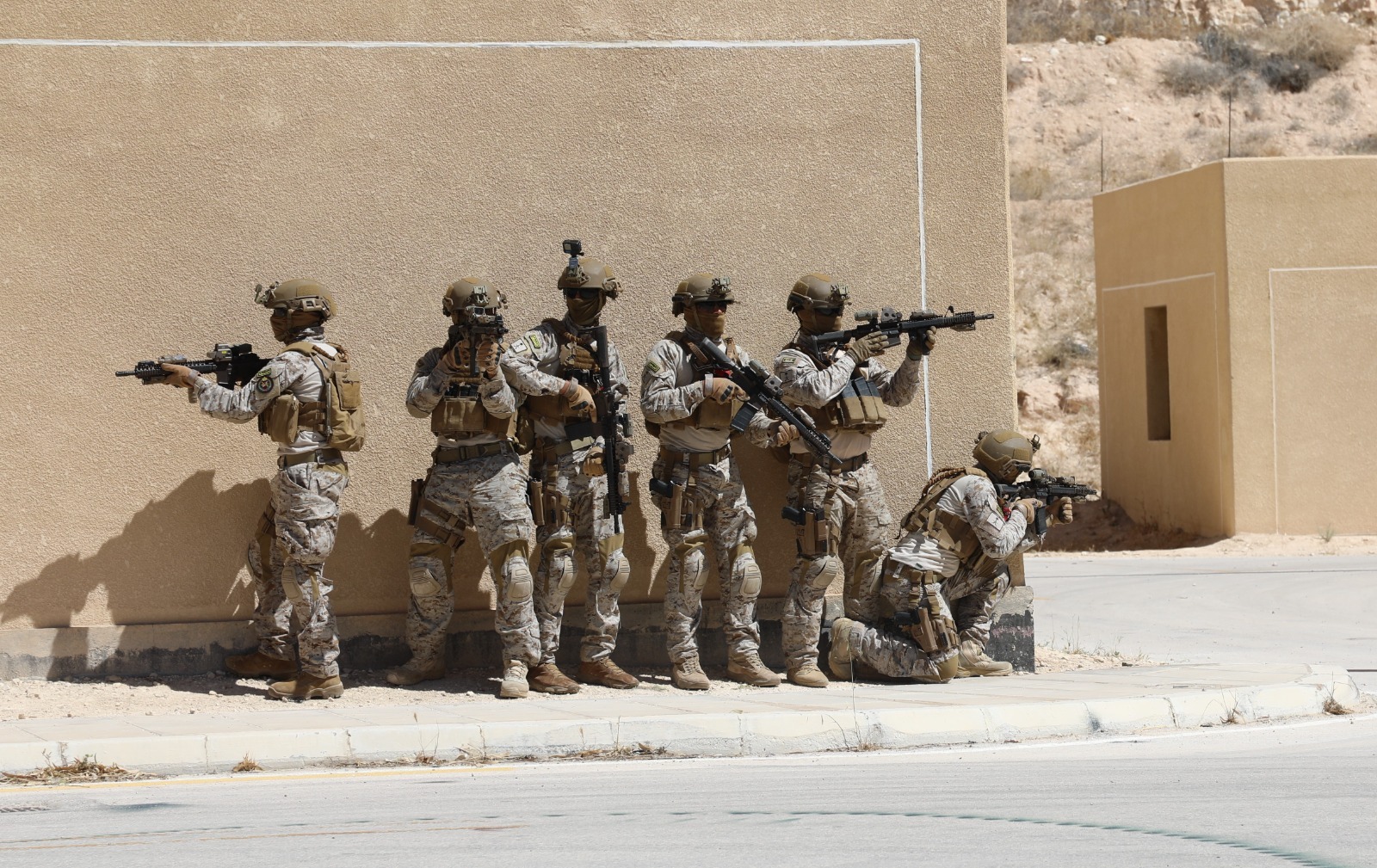 Jordan has recently intensified its patrols because of an alarming rise in attempts to smuggle drugs and weapons into the country. (File/PETRA)