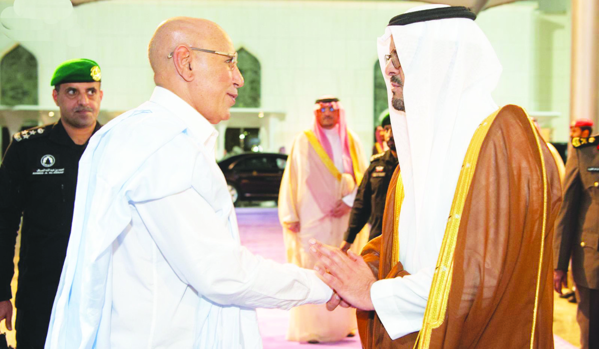 Prince Saud bin Mishaal bin Abdulaziz and other officials greeted Mohamed Ould Ghazouani at King Abdulaziz International Airport. (SPA)