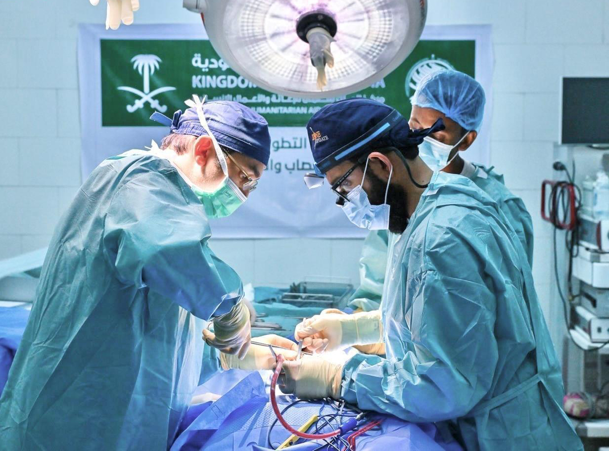 The program involved 15 volunteers performing 28 surgeries, the Saudi Press Agency reported on Monday. (SPA)