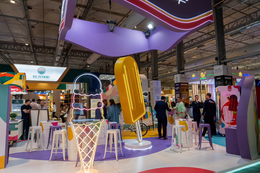 The event features around 1,000 exhibitors presenting 100,000 products from 97 countries. (AN Photo: Abdulrahman Bin Shalhoub)
