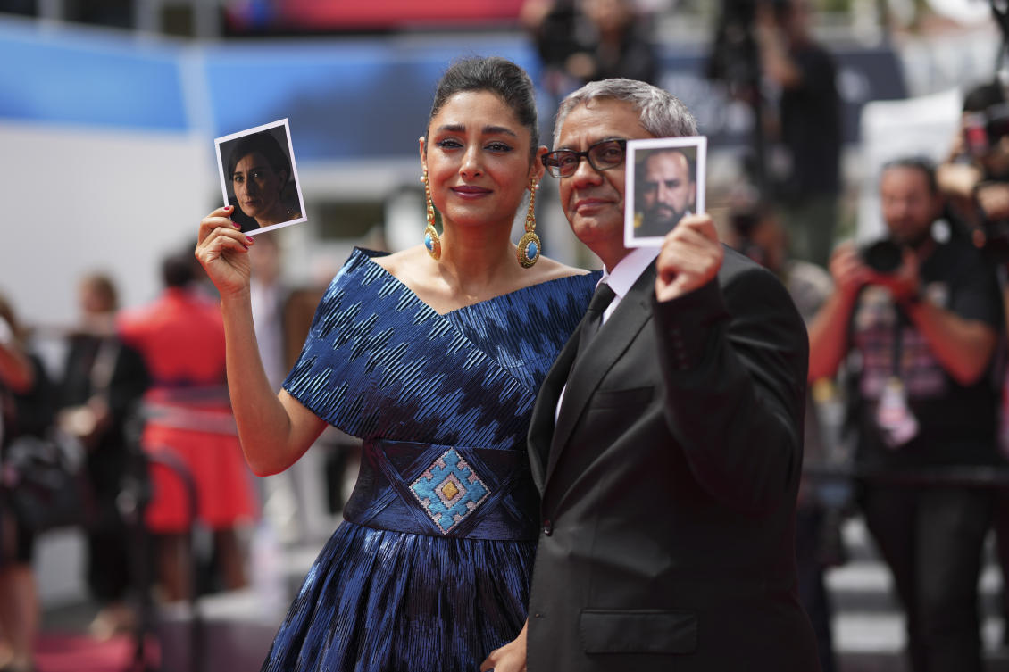 Escaped Iranian director receives ovations at Cannes