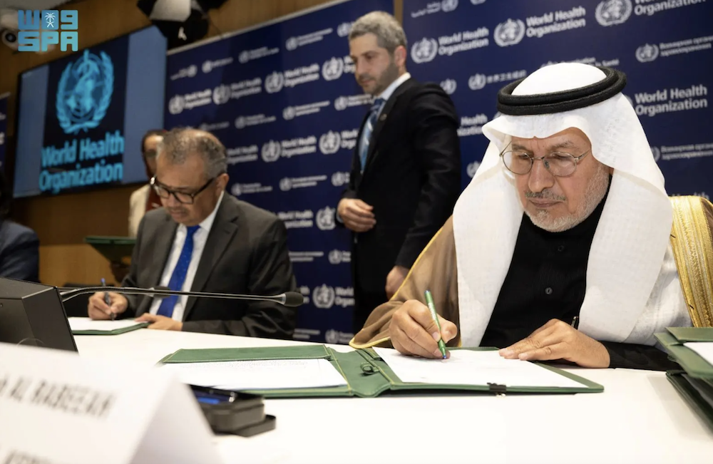 The chief of the King Salman Humanitarian Aid and Relief Center (KSrelief) Dr. Abdullah bin Abdulaziz Al-Rabeeah met with Director General of the World Health Organization (WHO) Dr. Tedros Adhanom Ghebreyesus on Saturday in Geneva. (SPA)