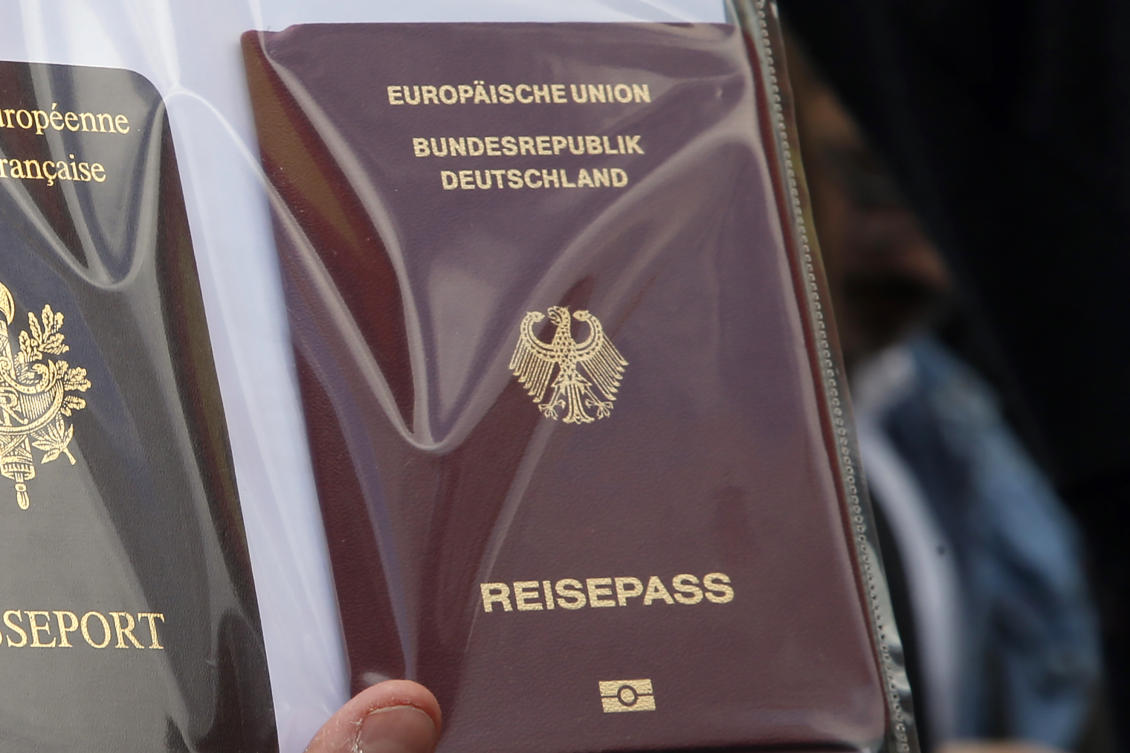 Official data shows another big increase in the number of people gaining German citizenship last year. (File/AP)
