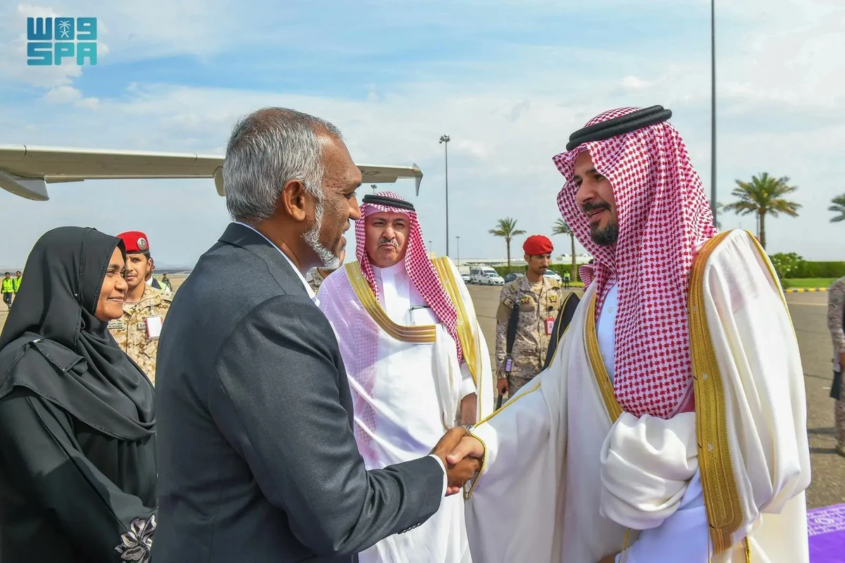The president of the Maldives, Mohamed Muizzu, arrived in Madinah on Friday for an official visit to Saudi Arabia. (SPA)
