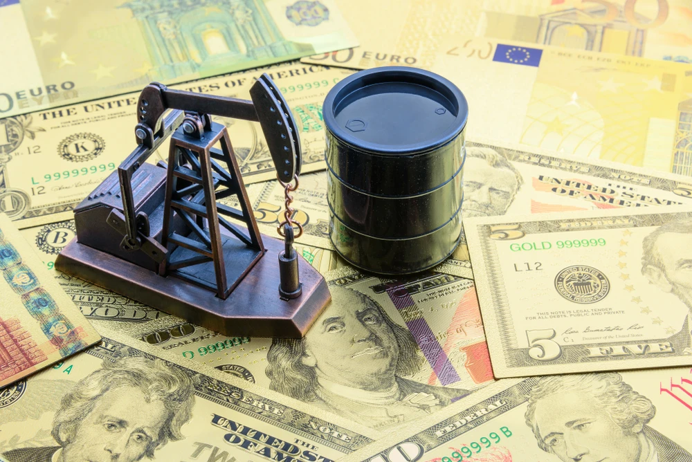 Brent crude futures inched 4 cents higher to $83.40 a barrel at 6:15 a.m. Saudi time. Shutterstock