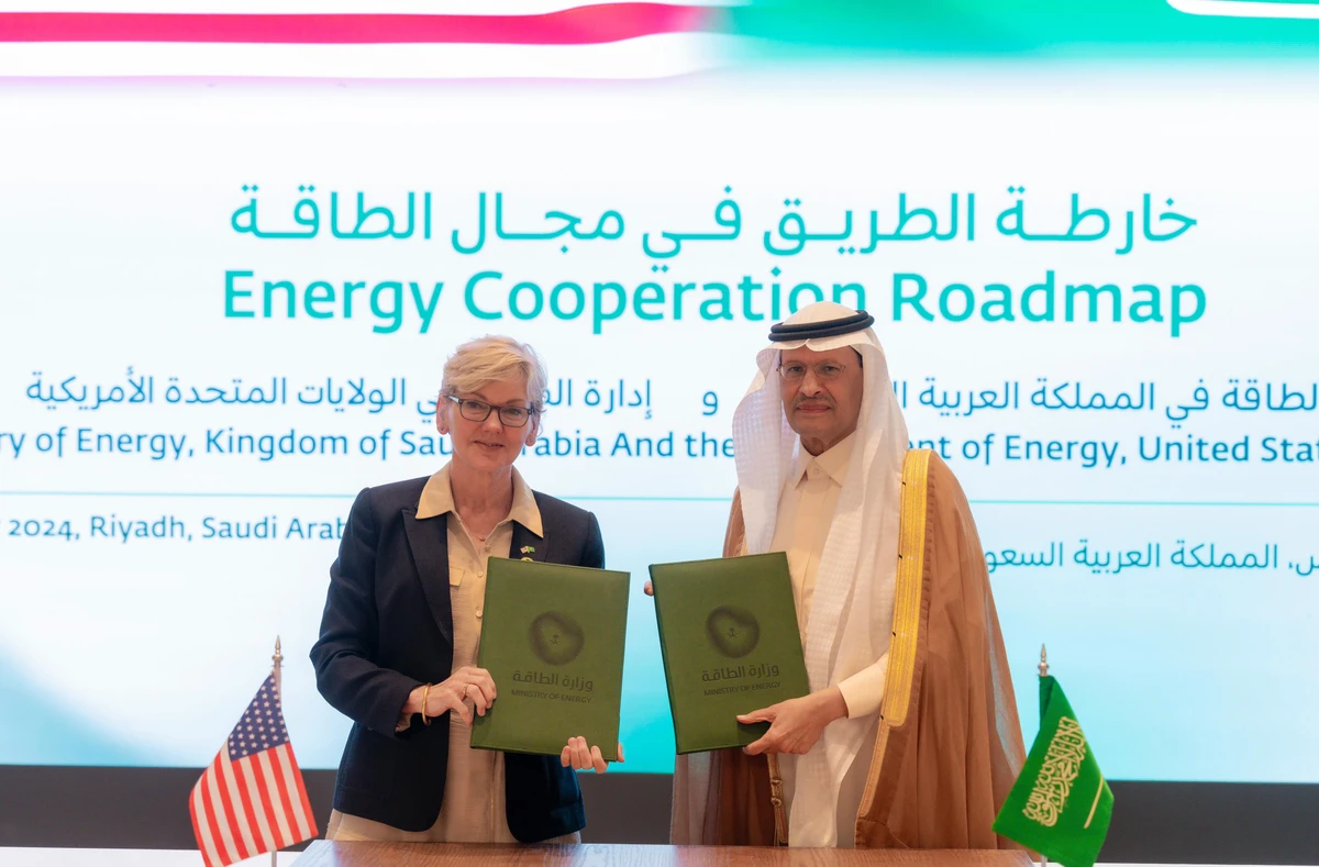 The Saudi minister of energy, Prince Abdulaziz bin Salman, and the US secretary of energy, Jennifer Granholm, on Wednesday agreed a road map for cooperation between the countries in the sector. (X/ @MoEnergy_Saudi)