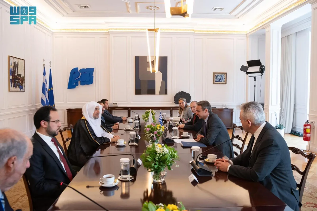 Secretary-General of the Muslim World League Dr. Mohammed Al-Issa holds talks with several officials in Greece. (SPA)