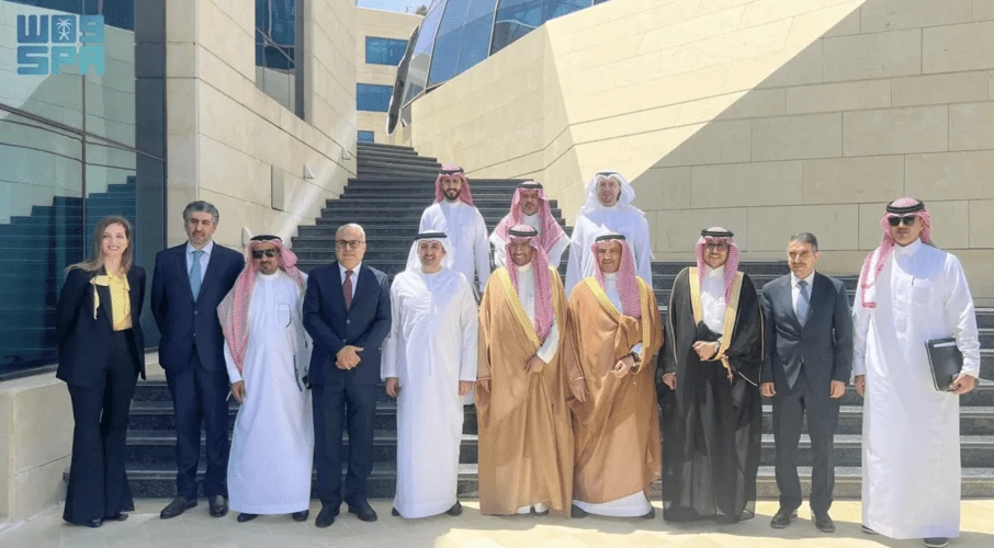 Saudi Minister of Industry and Mineral Resources Bandar bin Ibrahim Alkhorayef held meetings with representatives from the mining sector. SPA