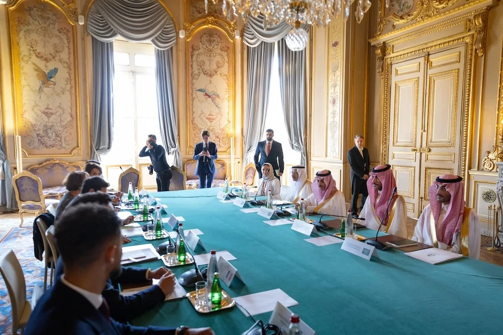 audi Minister of Foreign Affairs Prince Faisal bin Farhan bin Abdullah met on Friday with French Minister of Europe and Foreign Affairs Stephane Sejourne in Paris. (SPA)