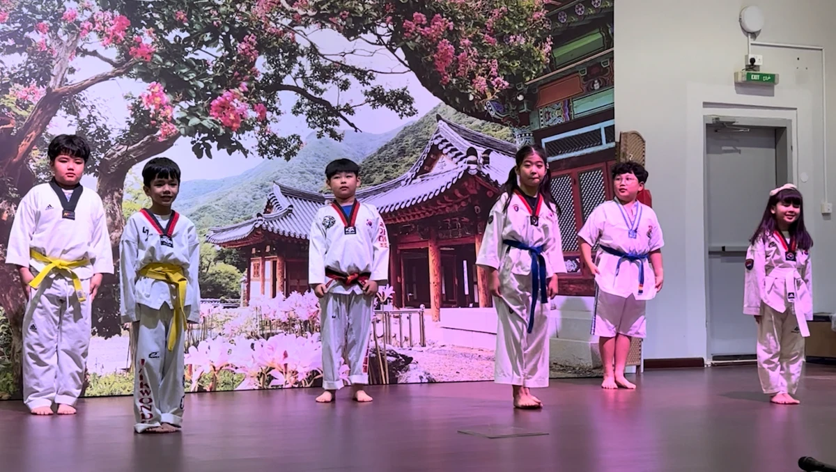 The festival introduced locals to Korean heritage and culture through crafts, food, music, talent shows, games, and traditional clothing. (Supplied)