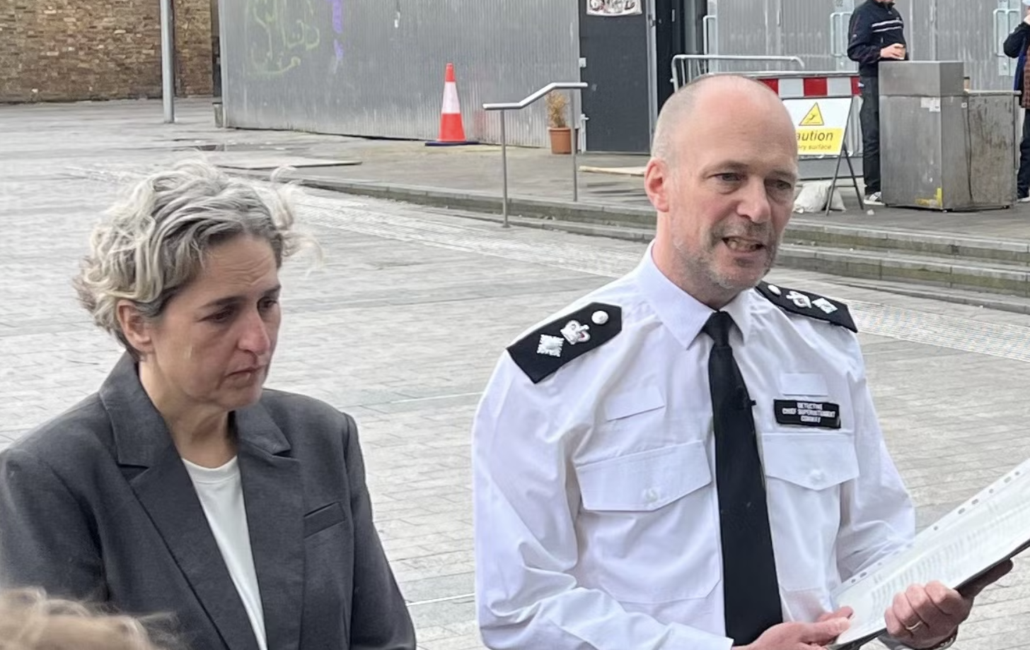 Detective Chief Superintendent James Conway (R) of the Metropolitan Police in London has appealed to the city’s Turkish and Kurdish communities for information about a drive-by shooting that has left a nine-year-old girl fighting for her life. (Metropolitan Police)