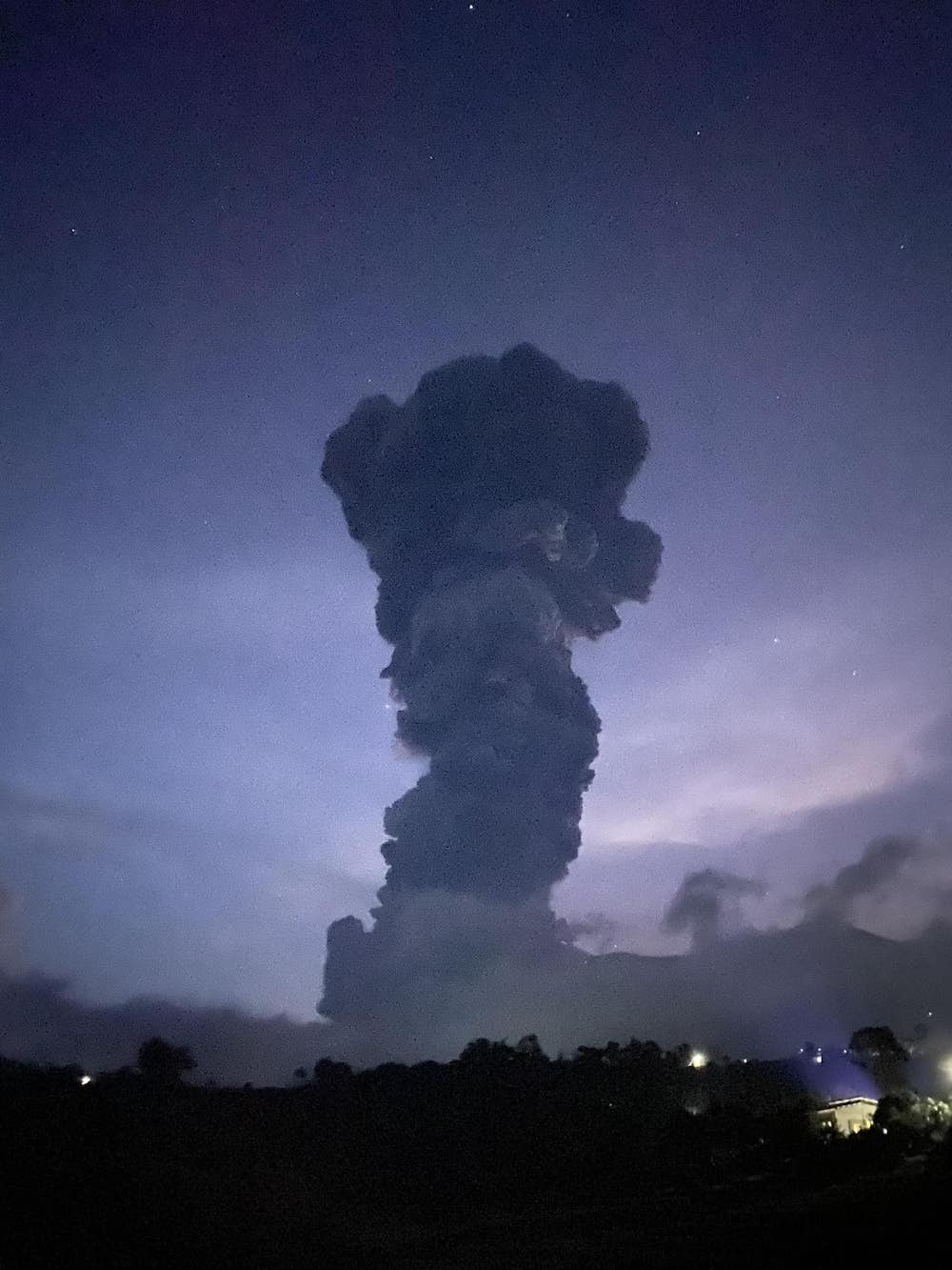 Mount Kanlaon on the central island of Negros in the Philippines erupted shortly before 7:00 p.m. local time. (Facebook: Ethan Asentista-Khoo)
