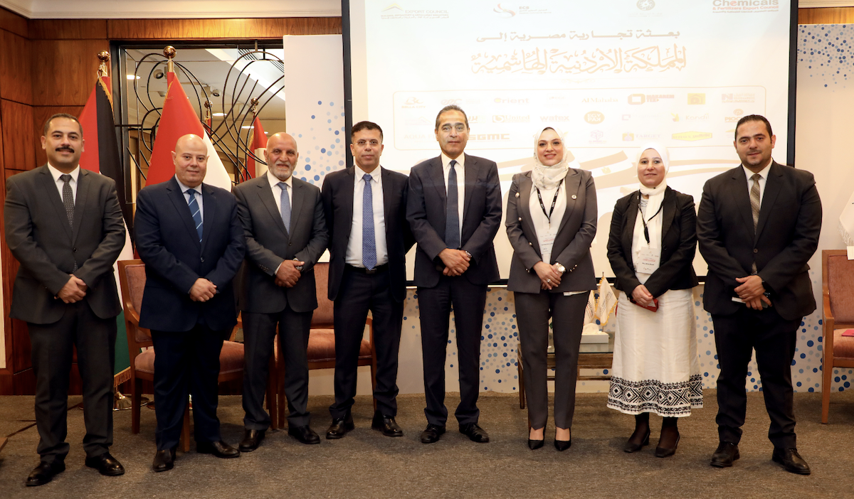 Members of the Jordan Chamber of Commerce and representatives of Egyptian businesses in Amman. (Petra)