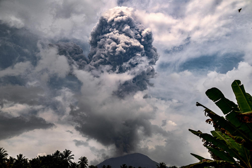 Mount Ibu’s earlier explosion on May 21 caused the alert status to be raised to highest levels as the volcano spewed volcanic ash. (Indonesian Geological Agency/AFP)