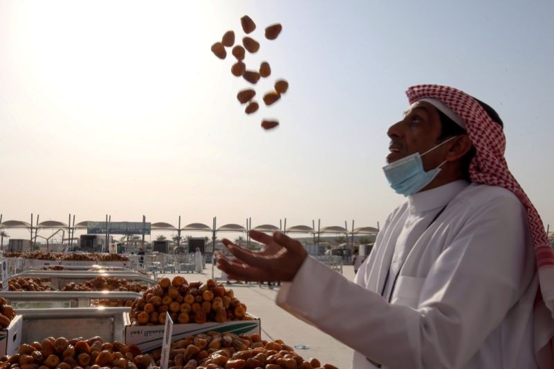 The arrival of Hajj pilgrims and the start of the fresh harvest have boosted date sales in the Kingdom. (Reuters)