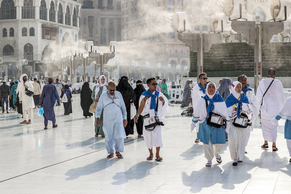 Saudi authorities have warned against dealing with scammers to perform annual pilgrimage to the holy sites. (AFP)