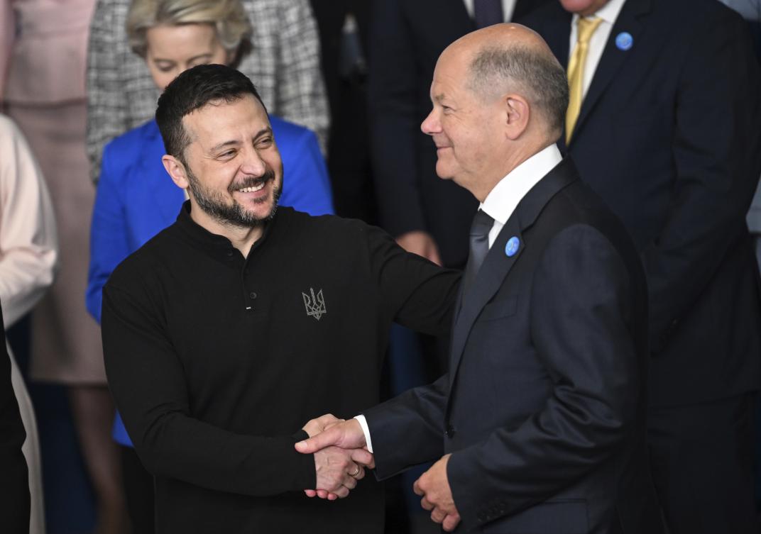 Far-right, far-left MPs boycott Zelensky German parliament speech