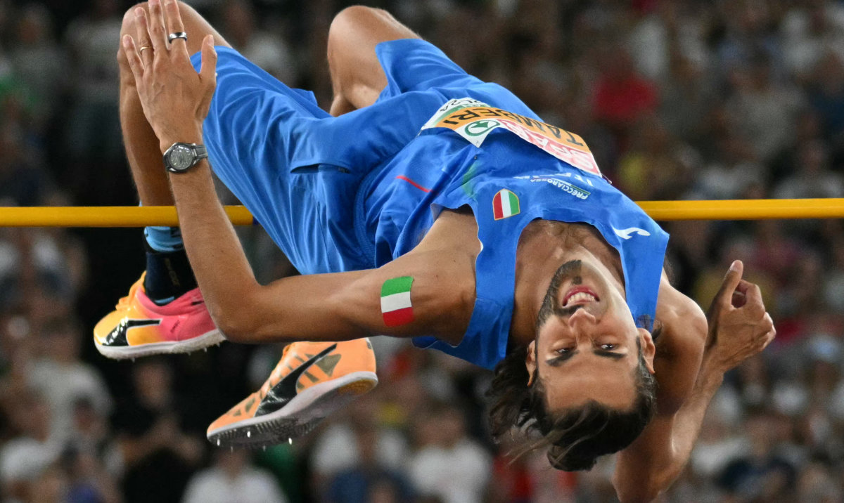 Tamberi puts on a show in Rome to win another European high jump title