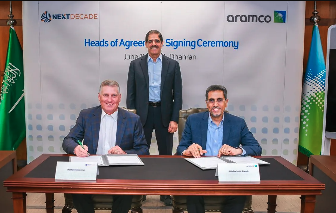 At the signing ceremony, from left: NextDecade Chairman and CEO Matthew Schatzman, Aramco Upstream President Nasir K. Al-Naimi, and Aramco Executive Vice President of Gas Abdulkarim Al-Ghamdi. Aramco