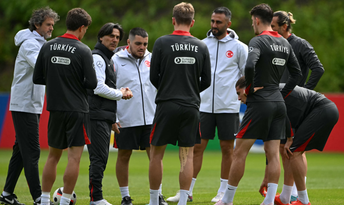Turkiye to ‘honor’ massive Euro 2024 support, says Montella