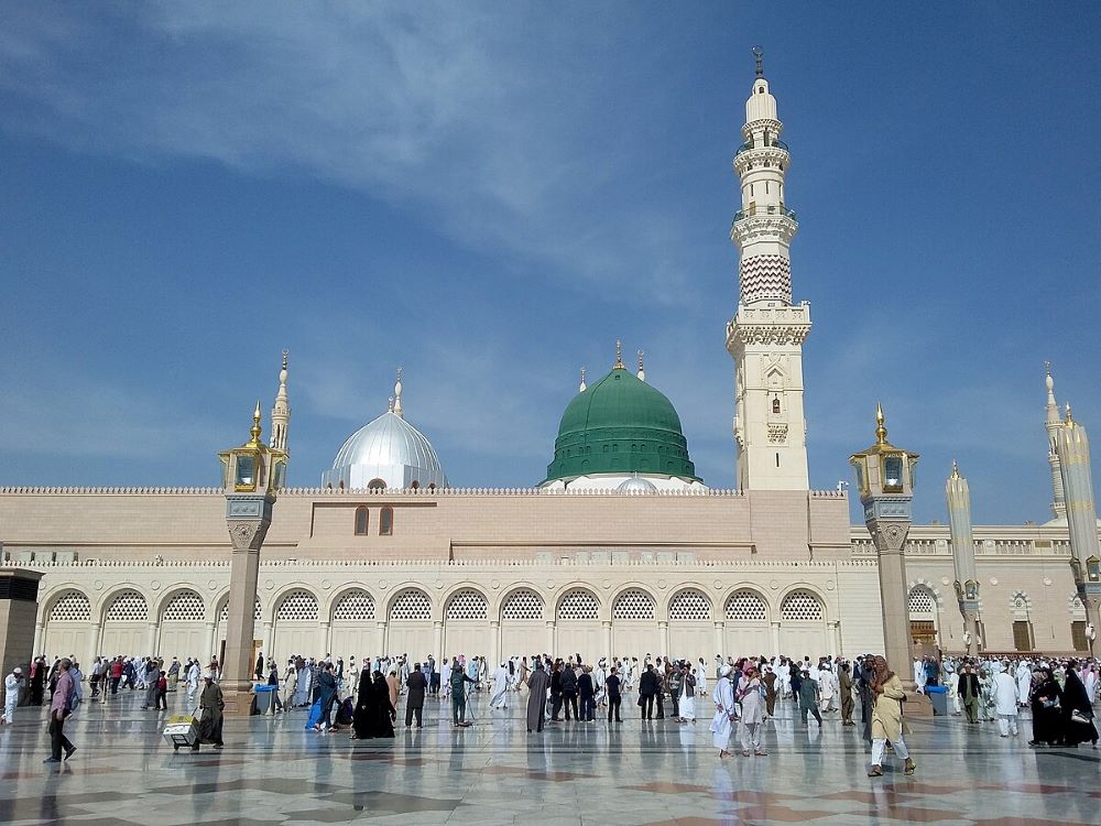 The Prophet’s Mosque in Madinah. (Wikimedia Commons)