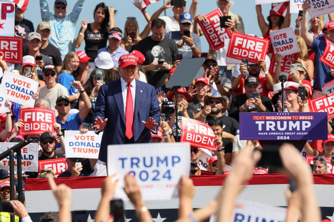 Trump holds rally in Wisconsin city where his promises of new jobs fell short