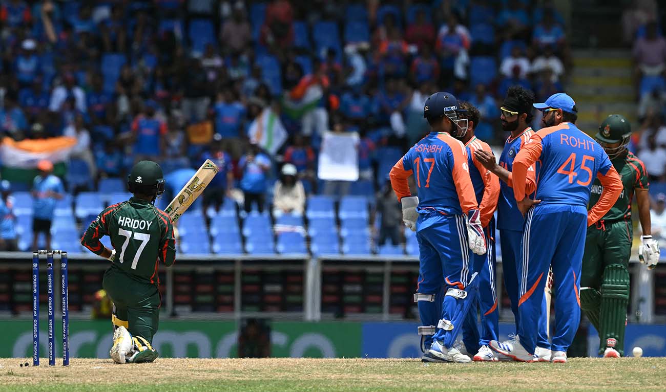 India celebrates an lbw out of Bangladesh's Towhid Hridoy during the ICC men's Twenty20 World Cup 2024 Super Eight cricket match between India and Bangladesh at Sir Vivian Richards Stadium in North Sound, Antigua and Barbuda, on June 22, 2024. (AFP)