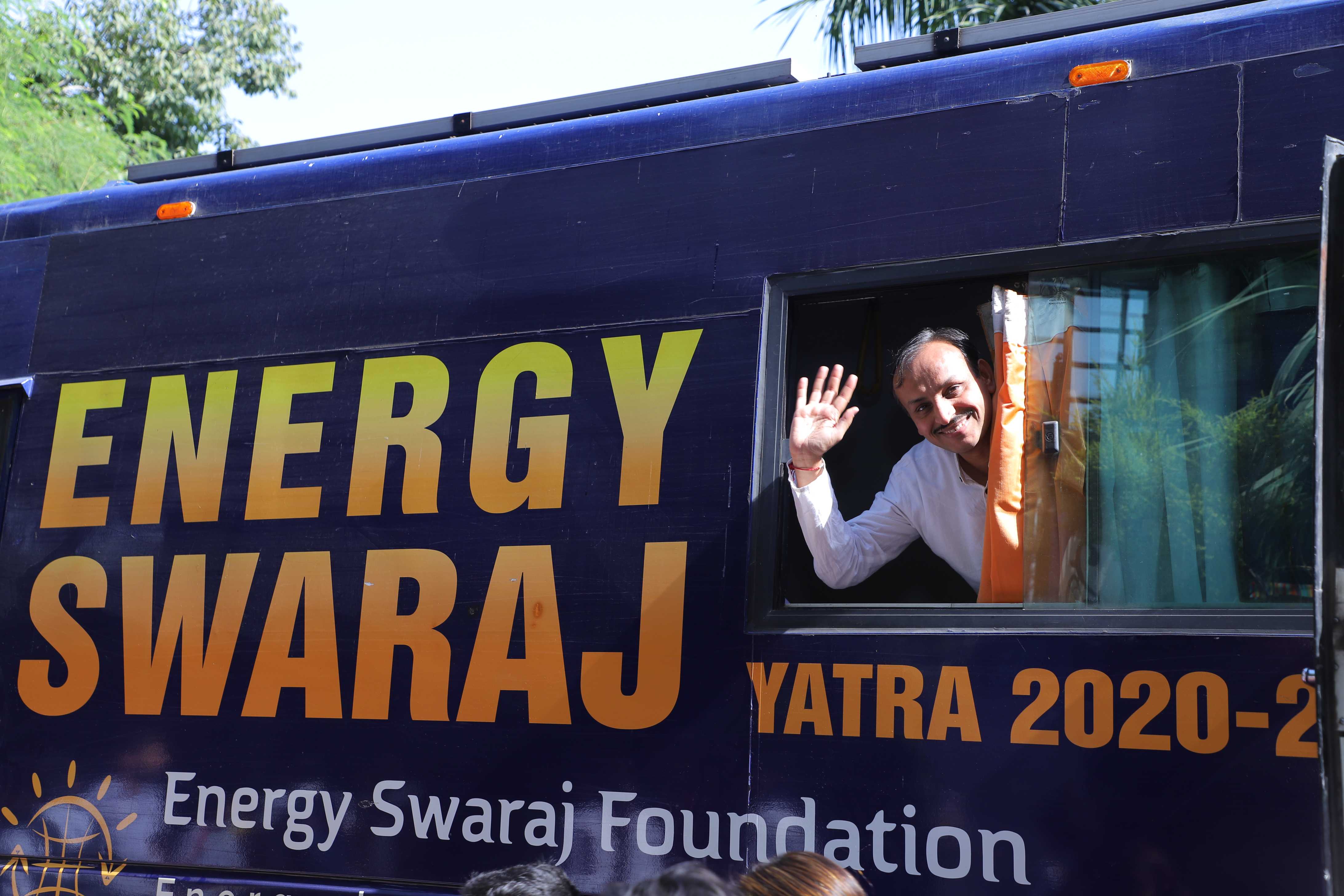 Energy professor traverses India to spur climate movement