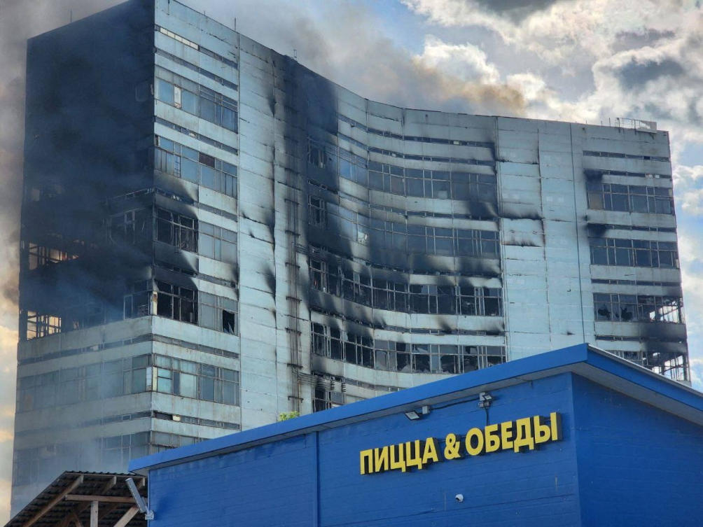 Smoke billows from a burning administrative building in Fryazino in the Moscow Region, Russia June 24, 2024. (Reuters)