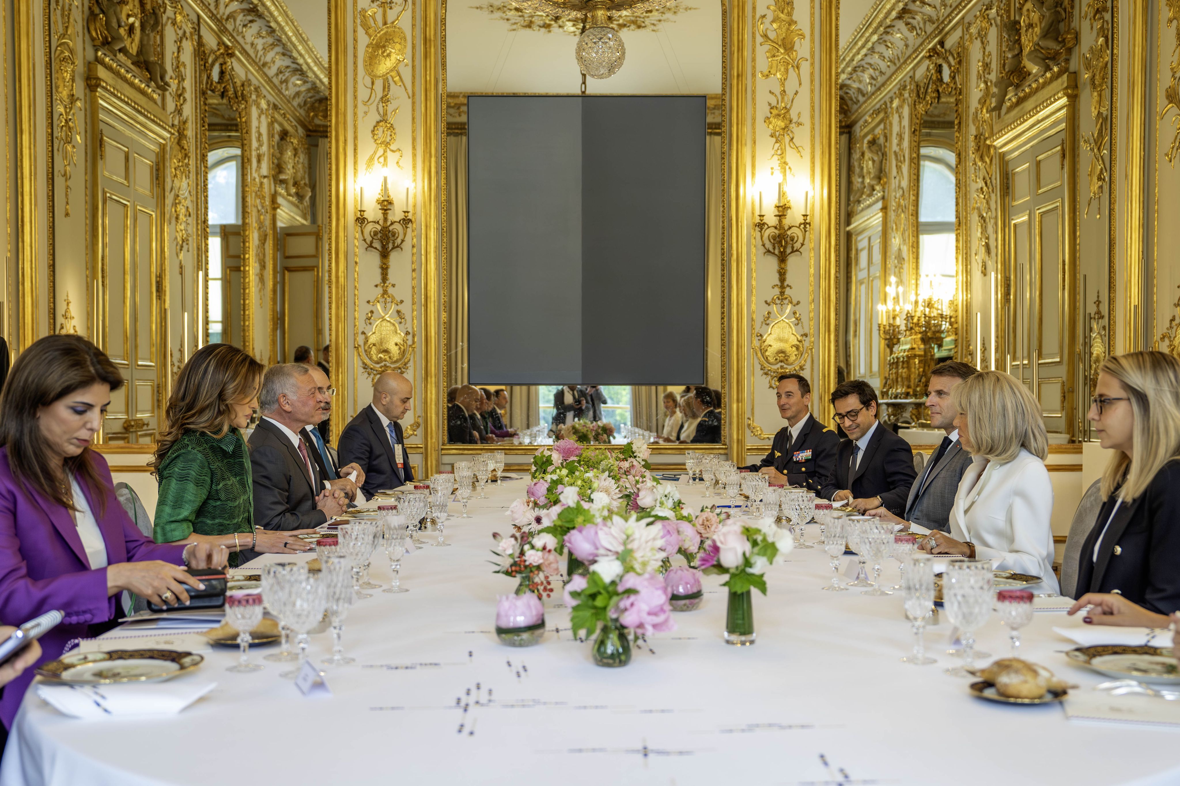 Jordan’s King Abdullah and French President Emmanuel Macron met on Monday in Paris. (Petra)