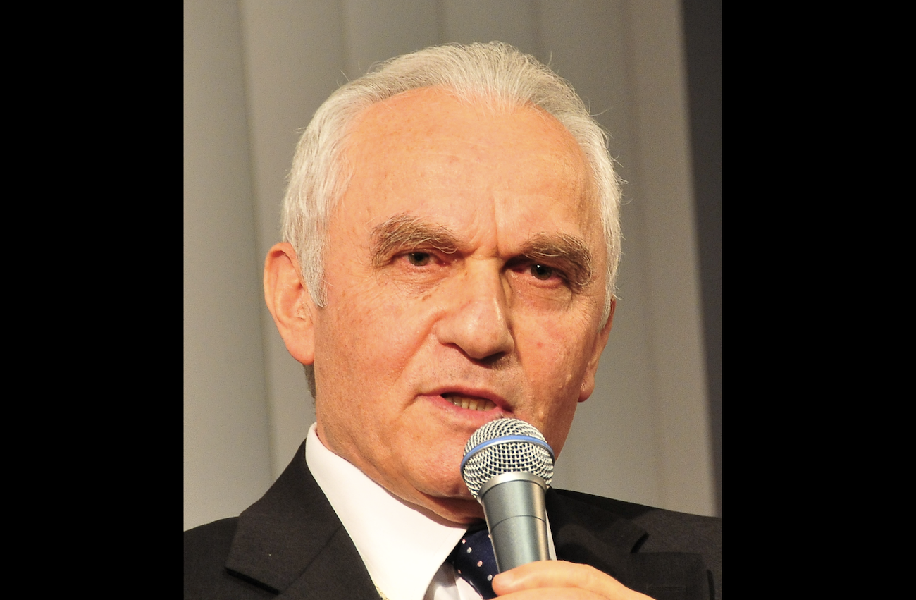 Former Turkish FM and Arab News columnist Yasar Yakis is no more