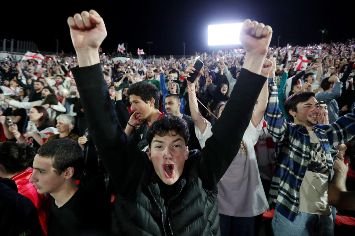 Georgia oligarch to award national football team $10 million
