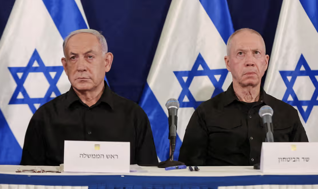 Judges at the ICC ruled on Thursday that the British government was allowed to submit legal arguments to judges mulling prosecutor Karim Khan’s request issued in May for arrest warrants for Benjamin Netanyahu and Yoav Gallant. (Reuters/File Photo)