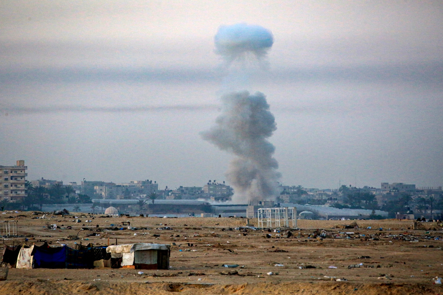 Smoke billows following Israeli bombardment in Rafah in the southern Gaza Strip. May 31, 2024 (File/AFP)