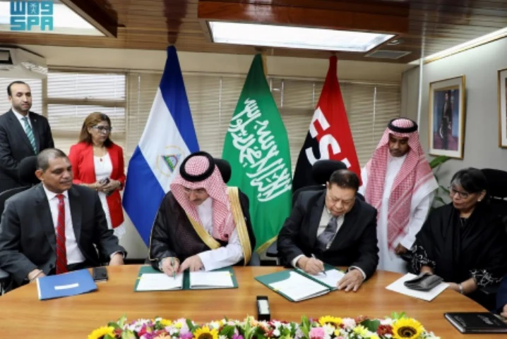 Sultan Abdulrahman Al-Marshad, CEO of the Saudi Fund for Development, signed the first concessional development loan agreement of $103 million with Bruno Gallardo, Nicaragua’s vice minister of finance and public credit, in Nicaragua. (SPA)