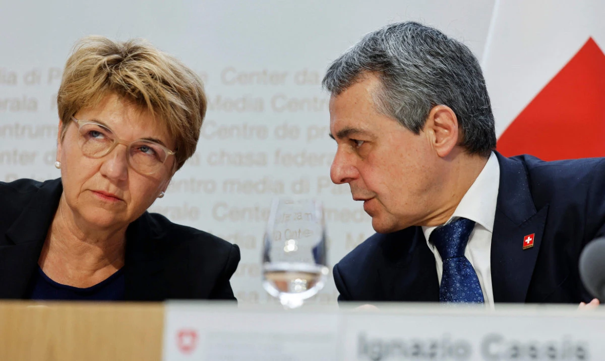 Swiss President Viola Amherd (L) and Swiss Foreign Minister Ignazio Cassis attend a press conference ahead of the Ukraine peace conference organized by Switzerland, in Bern on June 10, 2024. Switzerland will stage a conference on Ukraine this coming weekend, with world leaders set to discuss how to reach an eventual peace process — although Russia is not taking part. (AFP)
