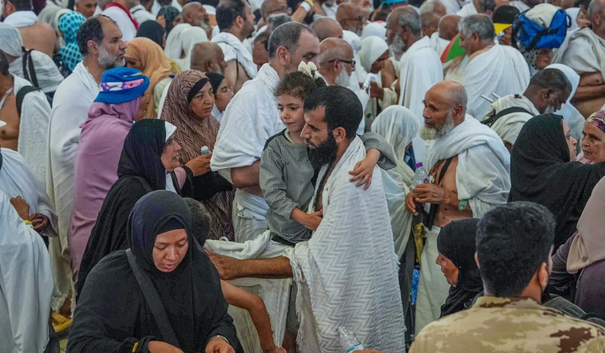 The diversity of languages, cultures, and backgrounds present at Jamarat showcase the universal appeal of Islam. (AN photo by Huda Bashatah)