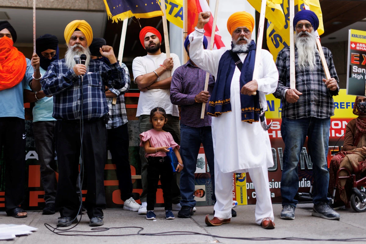 Demonstrators rally in support of Khalistan, an advocated independent Sikh homeland, outside the Indian consulate in Toronto, Canada, on September 25, 2023, to protest the murder of Sikh separatist leaders in the US and Canada. (AFP file photo)