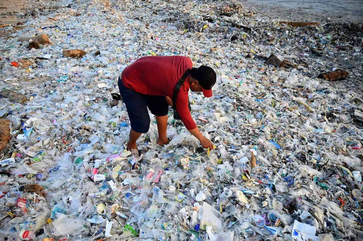 Indonesians top global intake of microplastics, new study shows
