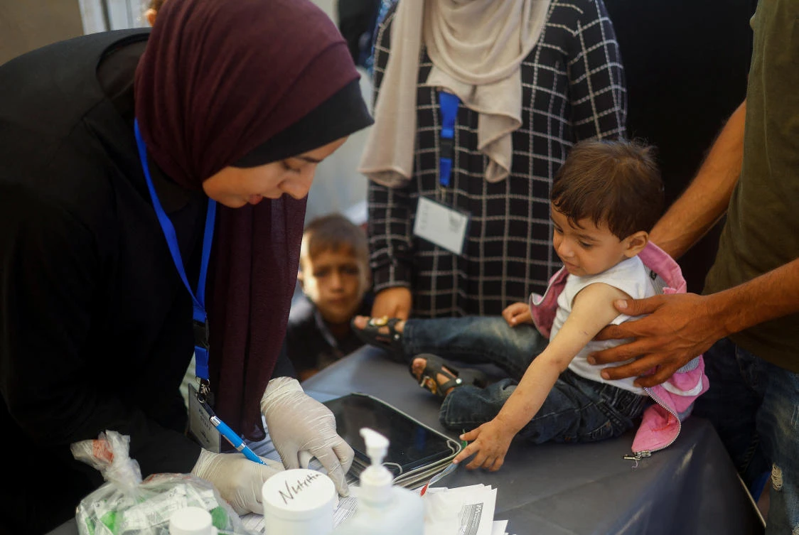 Medics aim to screen thousands of Gaza children for malnutrition