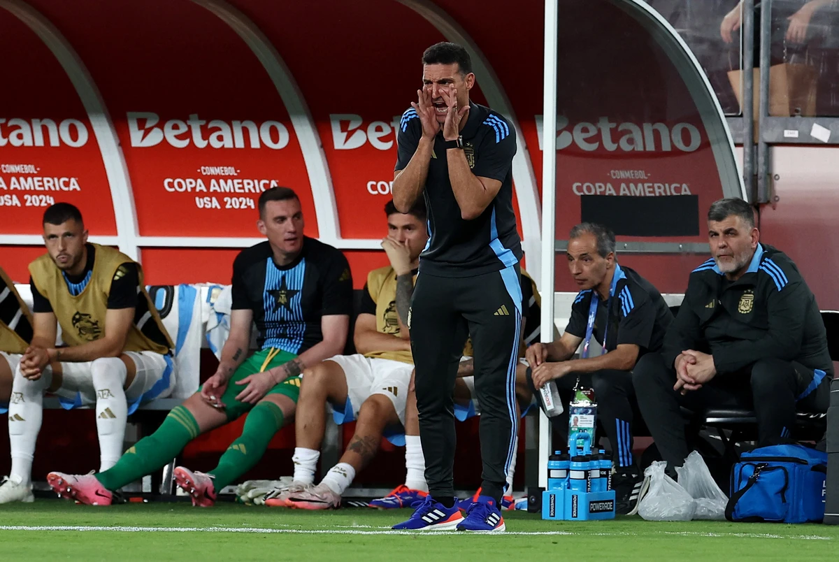 Argentina coach Lionel Scaloni reacts. REUTERS